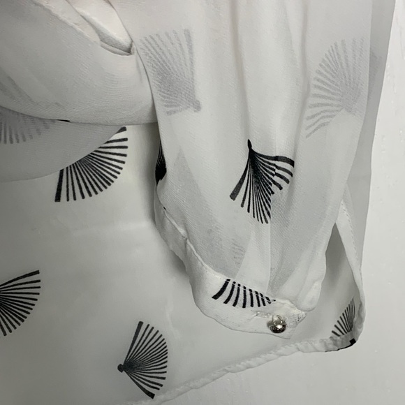 H&M White Blouse with Black Fan Print - Picture 5 of 7